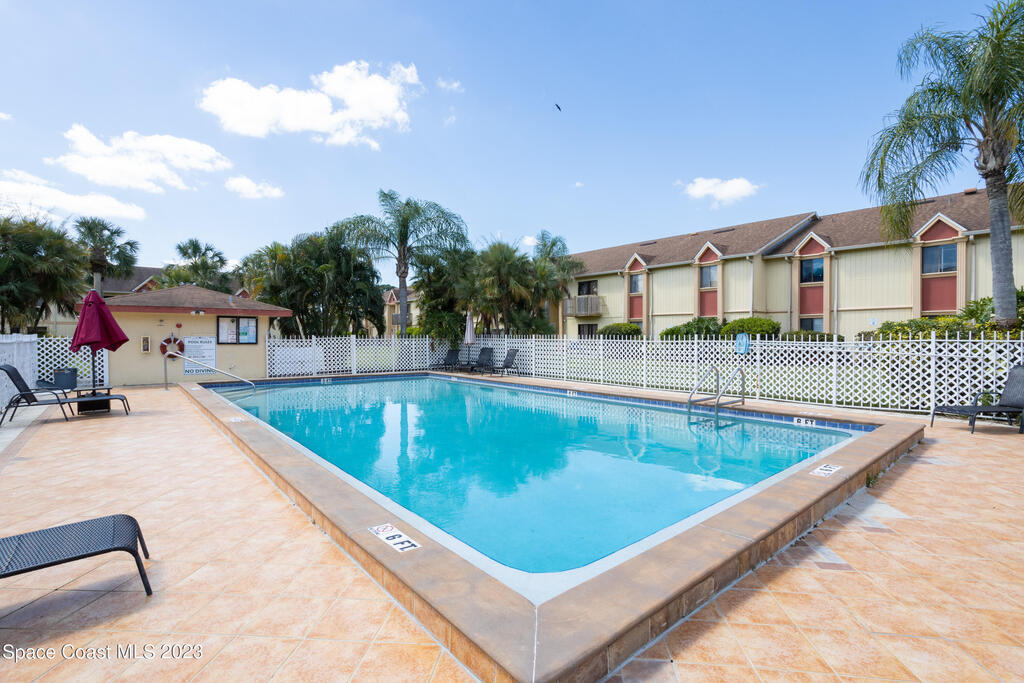 2190  Forest Knoll Drive, Palm Bay, Florida 32905
