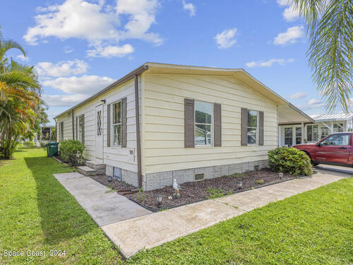 215 Kiwi Drive, Barefoot Bay, FL 32976