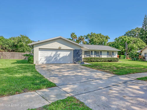 1260 Santa Cruz Avenue, Titusville, FL 32780