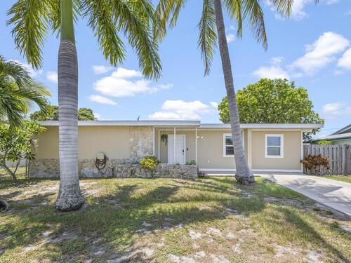 824  Cadez Street, Palm Bay, Florida 32905