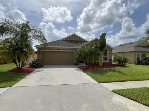 2070 Snapdragon Drive NW, Palm Bay, FL 32907