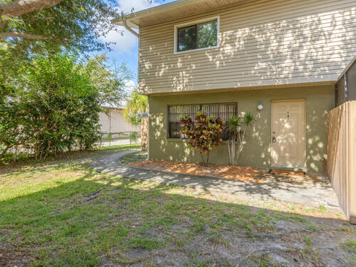 516 S Plumosa Street, Merritt Island, FL 32952