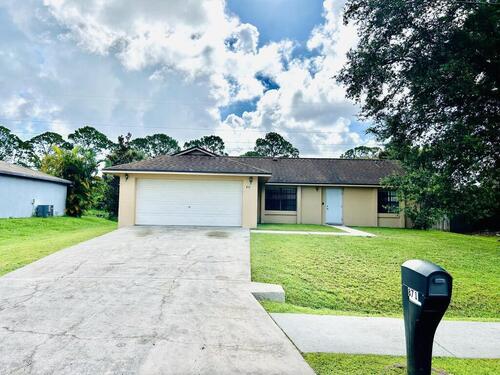 871  Lamplighter Drive, Palm Bay, Florida 32907