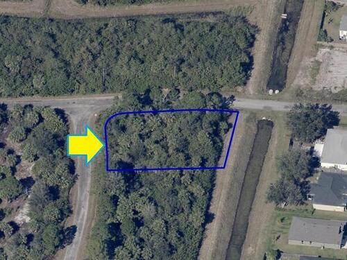 2501  Corner Lot On Valentine Avenue, Palm Bay, Florida 32908