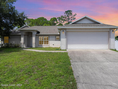 220 Gertrude Avenue SW, Palm Bay, FL 32908