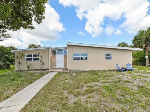 1196  Cabot Drive, Palm Bay, Florida 32905