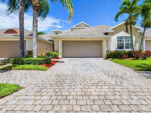 1316  Ballinton Drive, Melbourne, Florida 32940