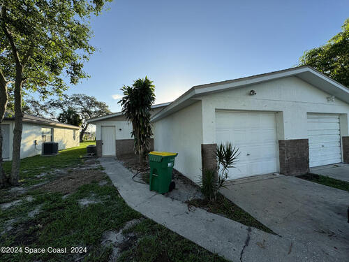 1877  Guava Avenue, Melbourne, Florida 32935