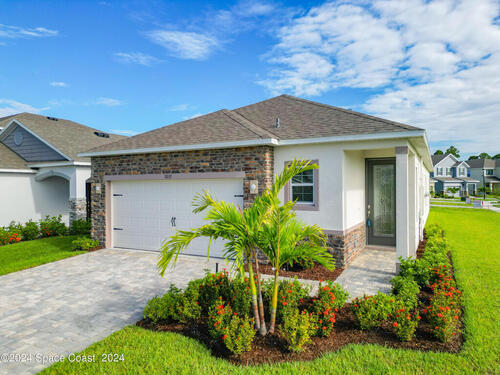 1035 Grantham Lane SE, Palm Bay, FL 32909