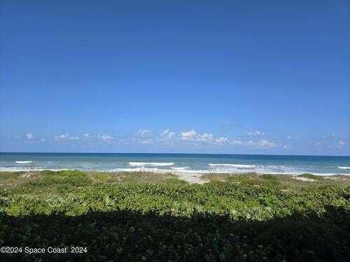 2815 S Atlantic Avenue, Cocoa Beach, FL 32931