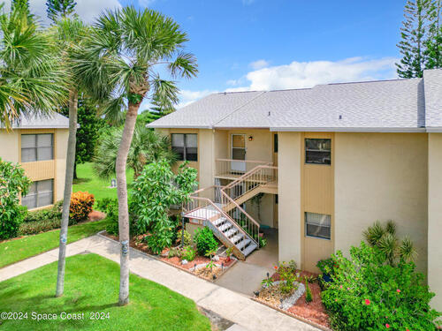 2801  Sand Trap Lane, Melbourne, Florida 32935