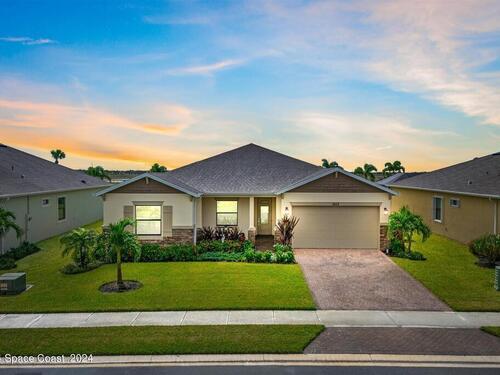 1253 Great Belt Circle, Melbourne, FL 32940