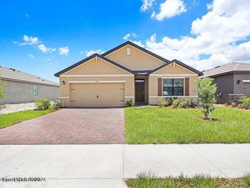 1924 SE Capital Drive SE, Palm Bay, FL 32909