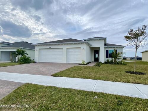 1092 Great Belt Circle, Melbourne, FL 32940