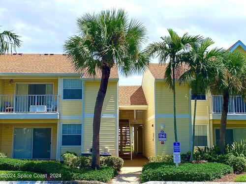 1841  Island Club Drive, Melbourne, Florida 32903