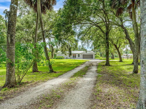 2455  Lake Drive, Cocoa, Florida 32926