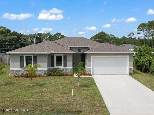 476 Iroquois Avenue NW, Palm Bay, FL 32907