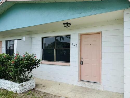 367 N Brevard Avenue, Cocoa Beach, FL 32931