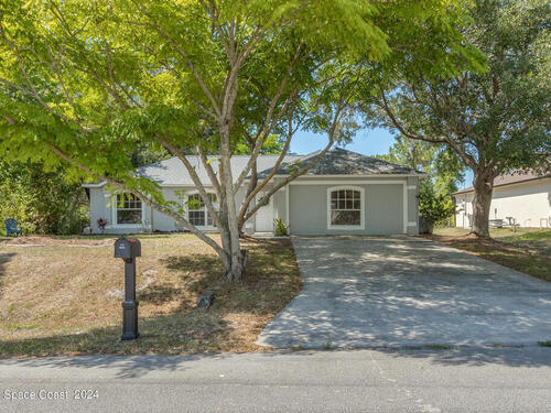 1226 Danforth Street SW, Palm Bay, FL 32908