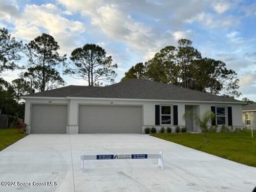 1141  Sapphire Street, Palm Bay, Florida 32909