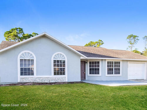 1046  Big Horn Circle, Palm Bay, Florida 32907