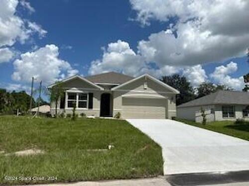 400 Fitchburg Street SW, Palm Bay, FL 32908