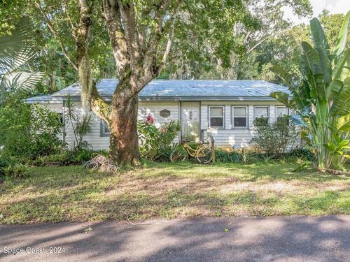 5640  Stamford Street, Mims, Florida 32754