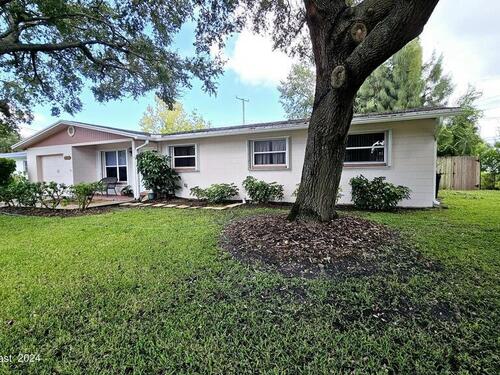 100 N Tropical Way, Merritt Island, FL 32952