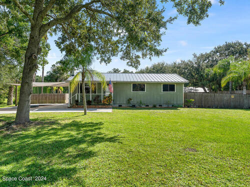 9633  Honeysuckle Drive, Sebastian, Florida 32976