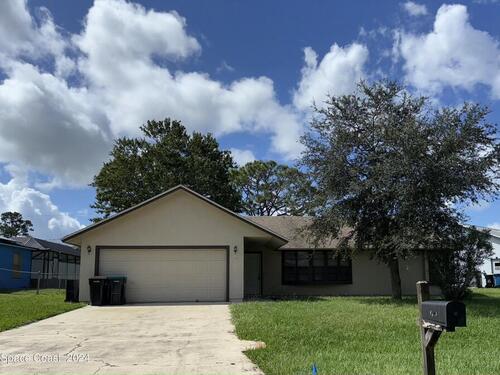 175 Awin Circle SE, Palm Bay, FL 32909