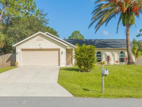 1367 Lotus Street SE, Palm Bay, FL 32909