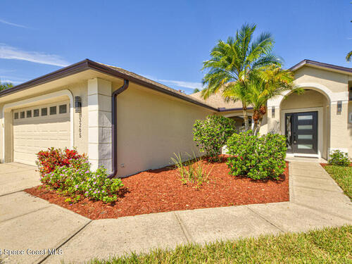 3205  Lago Vista Drive, Melbourne, Florida 32940