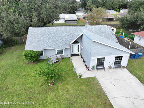 1435 Giles Street NW, Palm Bay, FL 32907