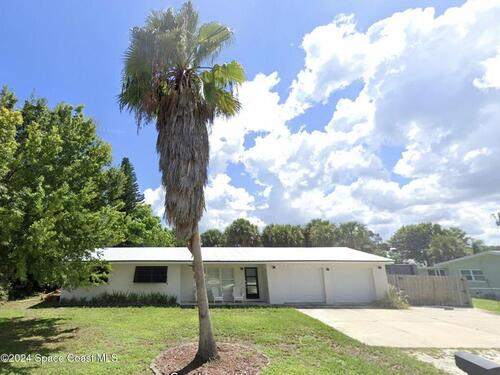 215 7th (Seventh) Avenue, Indialantic, FL 32903