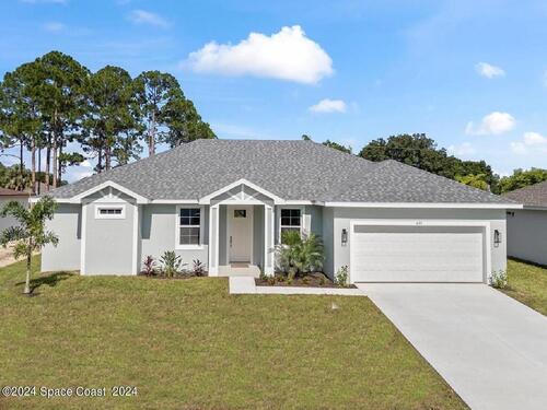 435 Escobar Avenue NW, Palm Bay, FL 32907