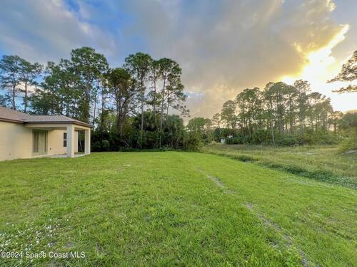 960 Happiness Avenue SW, Palm Bay, FL 32908