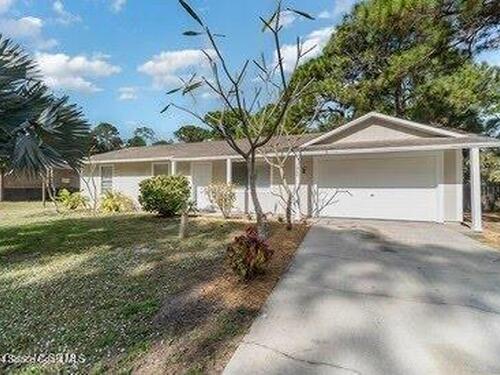 1049 Baysinger Street NW, Palm Bay, FL 32907