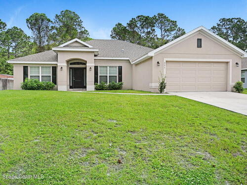 531 Hobart Avenue NW, Palm Bay, FL 32907