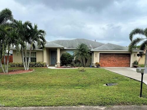 545 Castana Avenue SE, Palm Bay, FL 32909