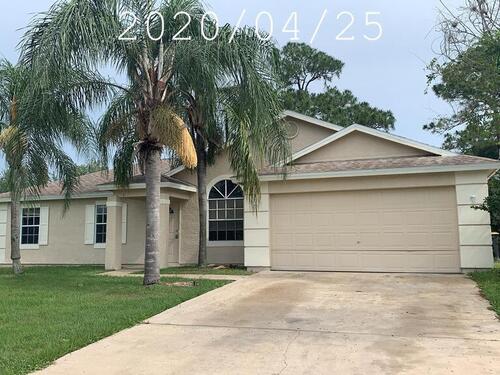 521 Londonderry Circle SE, Palm Bay, FL 32909