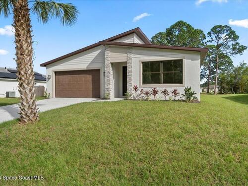 445 Escobar Avenue NW, Palm Bay, FL 32907