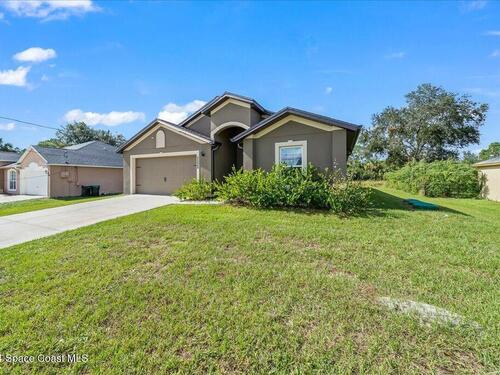 2528 Fleming Avenue SW, Palm Bay, FL 32908