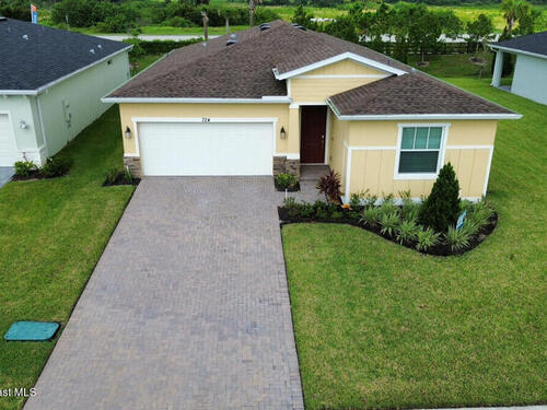 724 Veridian Circle NW, Palm Bay, FL 32907