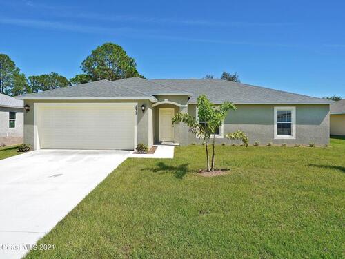 231 Mardi Gras Avenue NW, Palm Bay, FL 32907