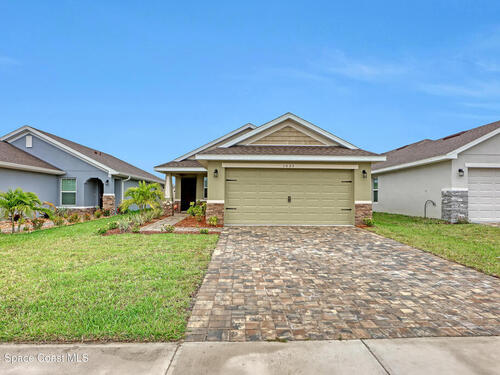 1025 Canfield Circle, Palm Bay, FL 32909