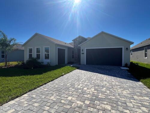 2464 Middlebury Drive SE, Palm Bay, FL 32909