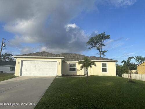 951 Cotorro Road SE, Palm Bay, FL 32909