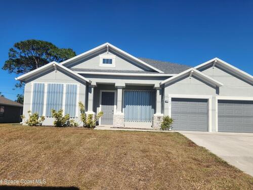 1631 Wake Forest Road NW, Palm Bay, FL 32907