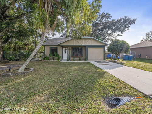 998 Sablon Street SE, Palm Bay, FL 32909