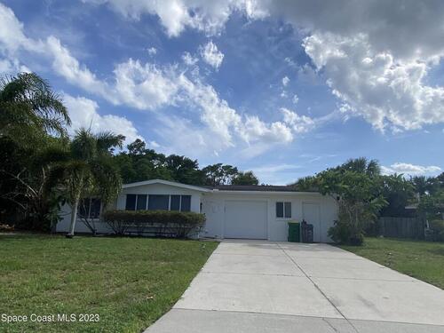 113 E Gadsden Lane, Cocoa Beach, FL 32931